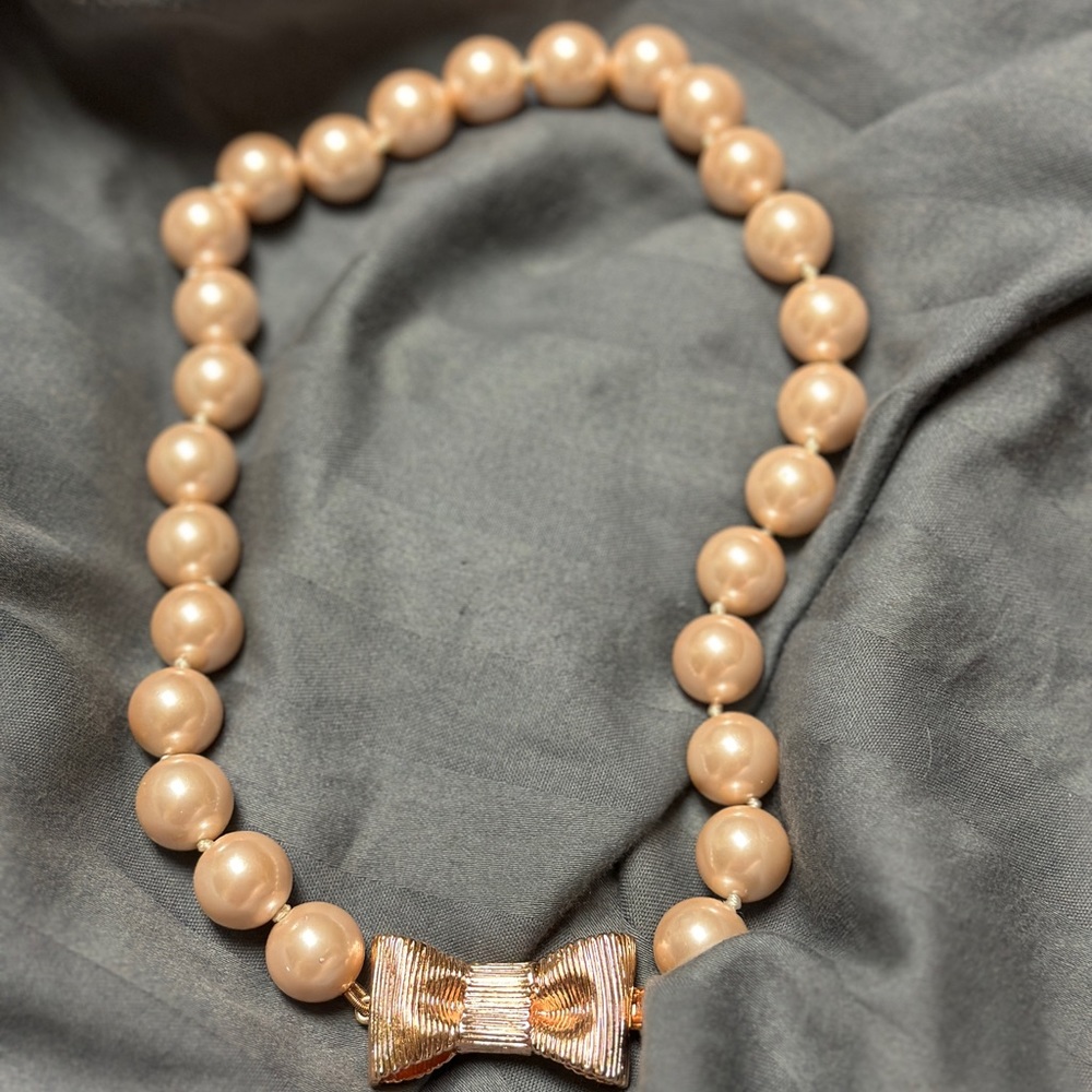 Kate Spade All Wrapped Up In Pearls Necklace in Pink